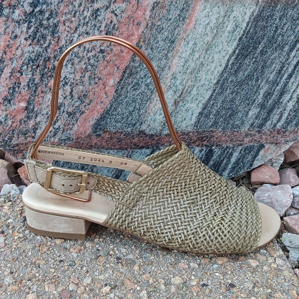 Paul Green Helena woven leather flats sandals women's shoes sz 7.5